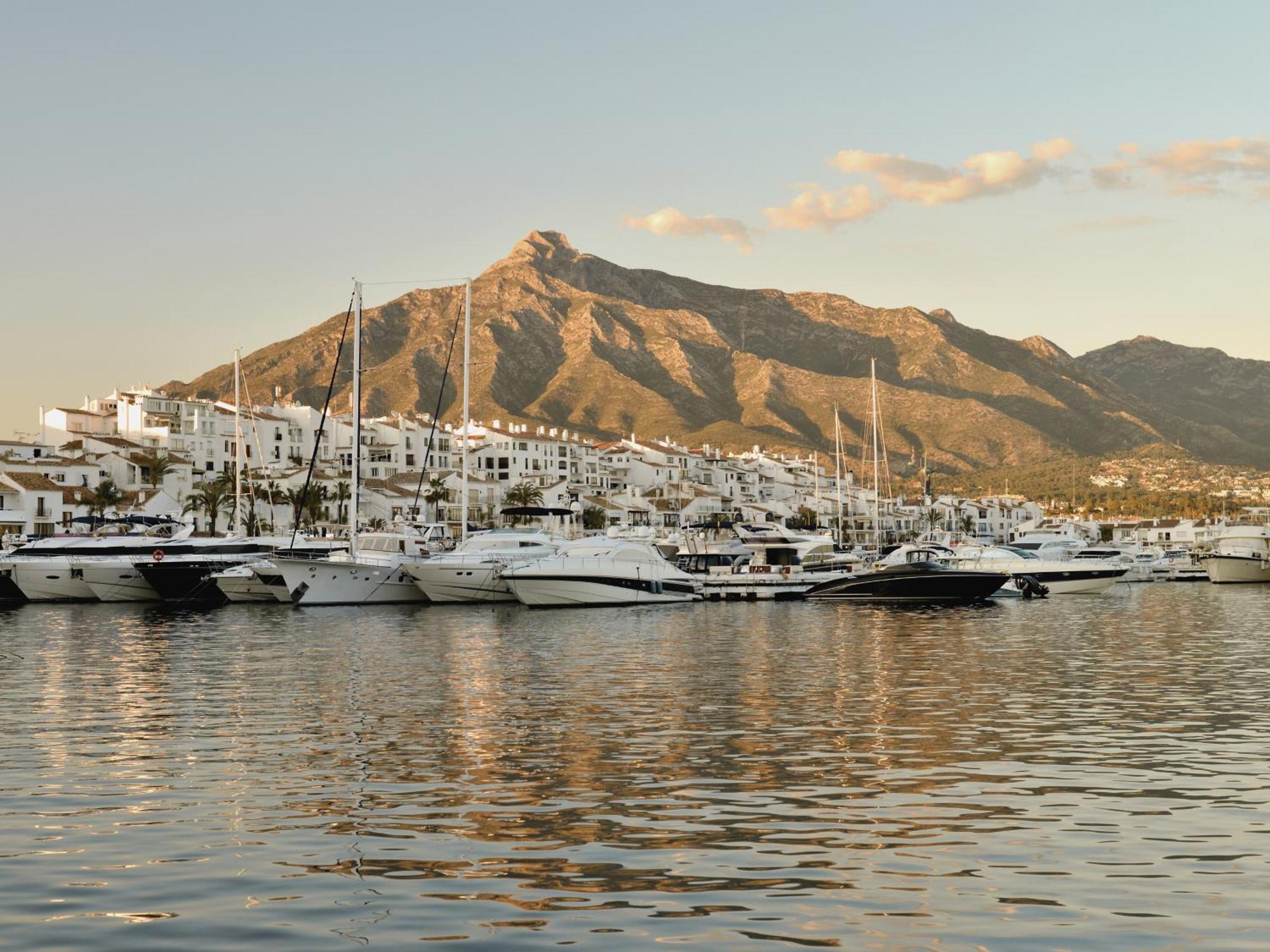 Vacation Marbella I Stylish 5Bdr Penthouse, Sea And Marina View Apartman Kültér fotó