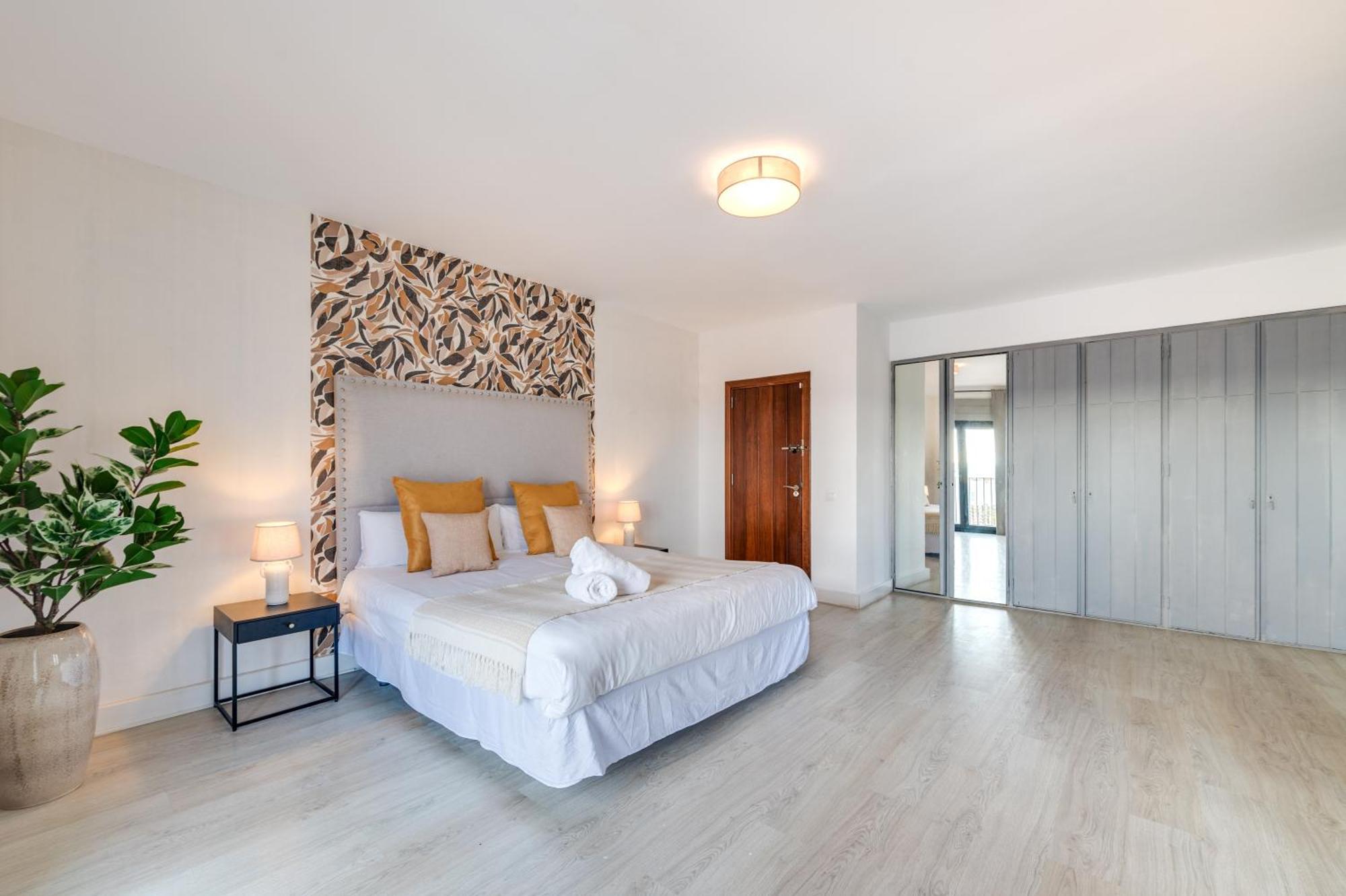Vacation Marbella I Stylish 5Bdr Penthouse, Sea And Marina View Apartman Kültér fotó
