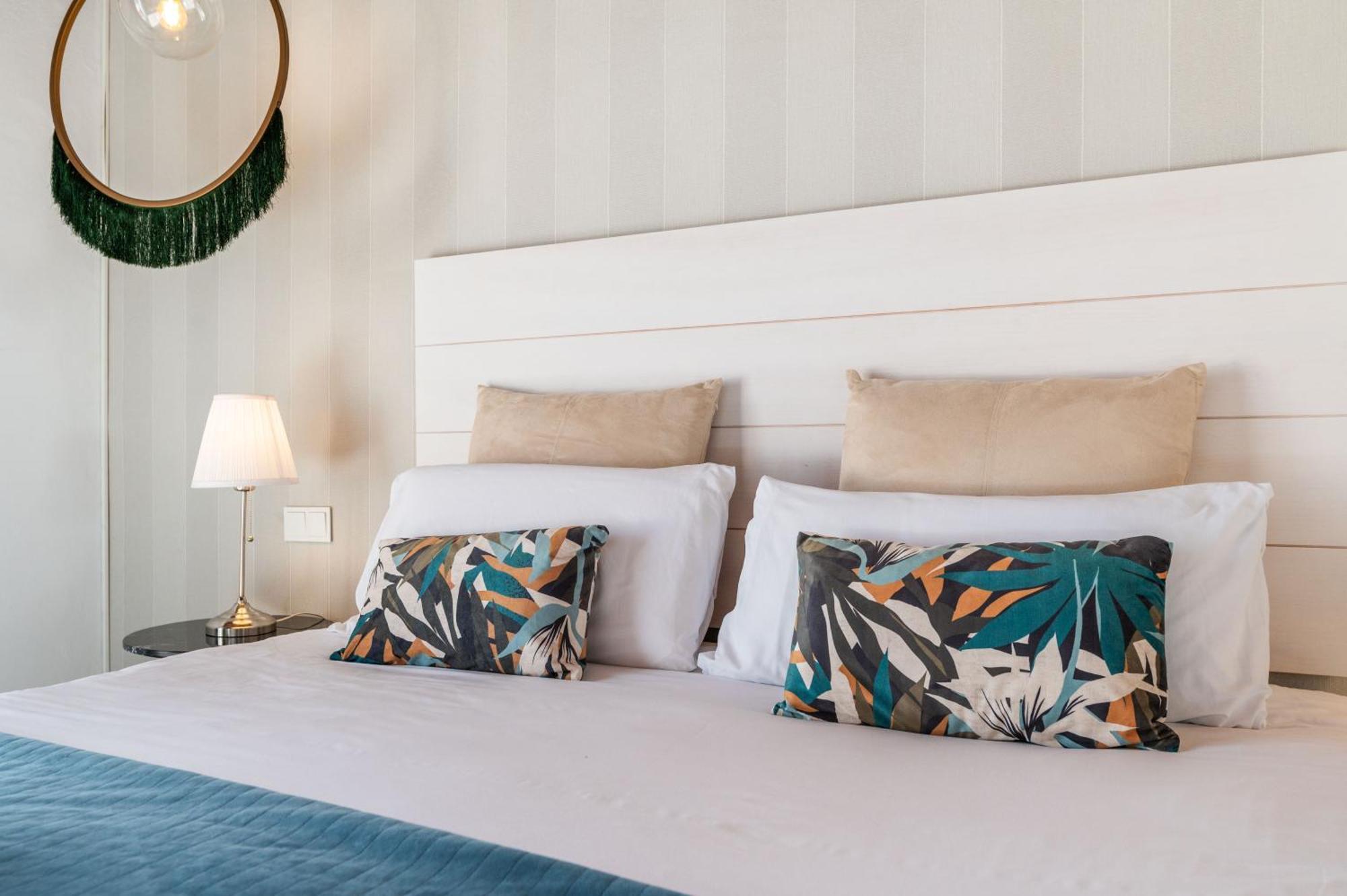 Vacation Marbella I Stylish 5Bdr Penthouse, Sea And Marina View Apartman Kültér fotó